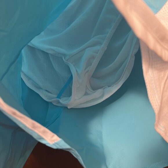 NWT Under Armour Loose Shorts - Picture 5 of 7